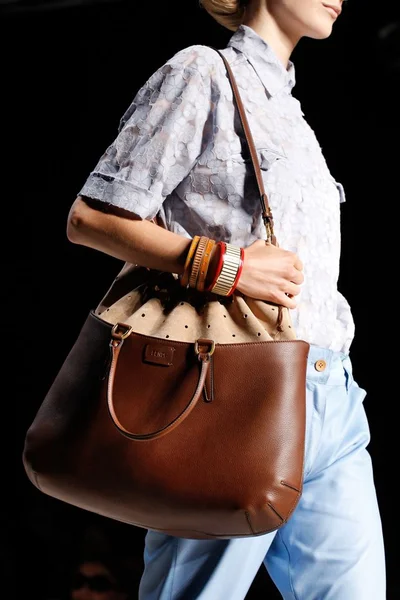 Look 98